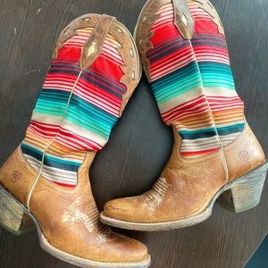 Ariat serape size 8 boots